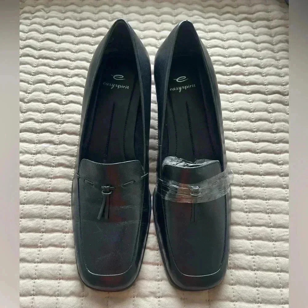EASY Spirit Samurai slipons size 8B (medium) NWOB - Picture 2 of 5